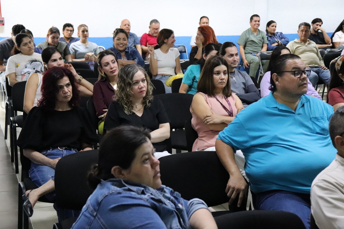 DIFJalisco's tweet photo. Realizamos esta capacitación en colaboración con los DIF Municipales y en cumplimiento de los lineamientos de la Estrategia Integral de Asistencia Social, Alimentación y Desarrollo Comunitario  #EIASADC del @DIF_NMX. https://t.co/8jFocvRMPN