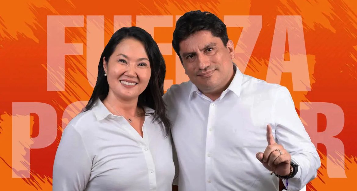 mirecarhuas's tweet photo. La foto de Keiko con su diputado acusado de asesino: https://t.co/Wvj0NKiSRf