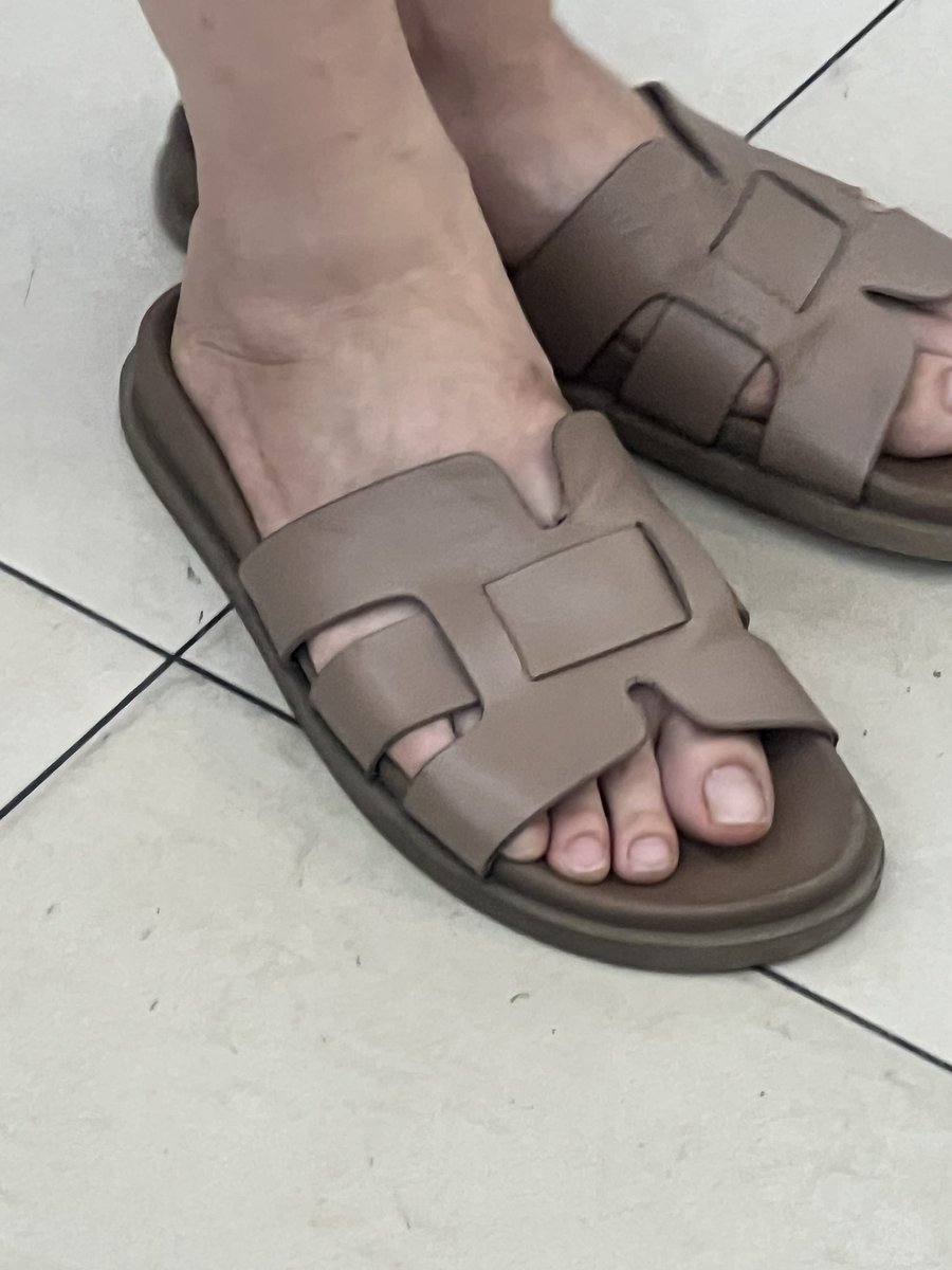 L0wQpics's tweet photo. #footfetısh 
#feet #foot #sole
#足裏
#玉足 
#足控 https://t.co/E7sPptcgSV