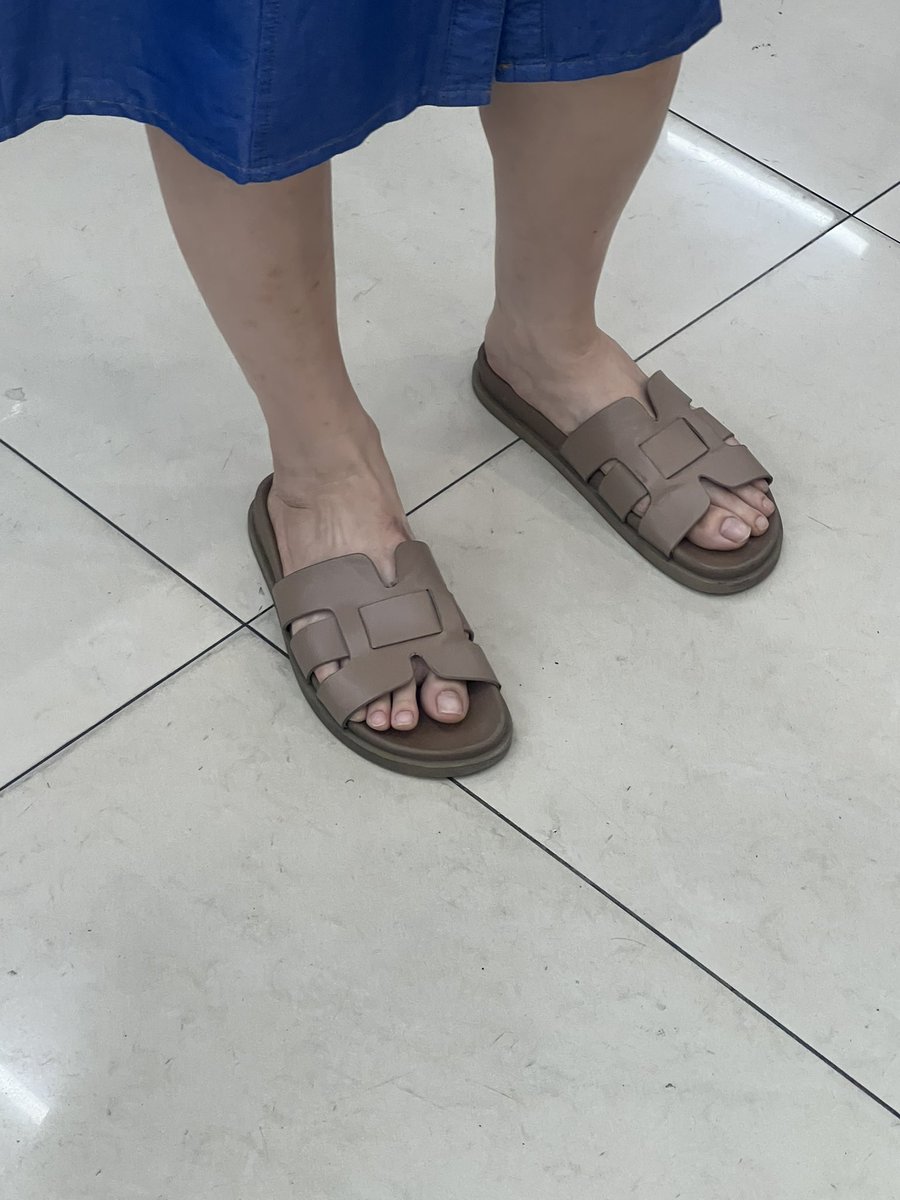L0wQpics's tweet photo. #footfetısh 
#feet #foot #sole
#足裏
#玉足 
#足控 https://t.co/E7sPptcgSV