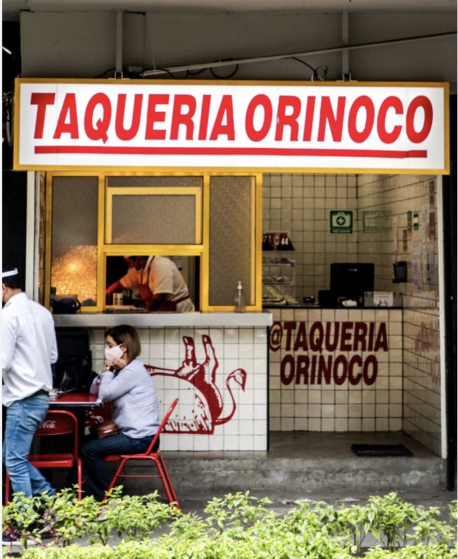 scurvybrat's tweet photo. las stories/post que sube tu amig@ de instagram sin personalidad ni gustos propios, cuando va un fin de semana a cdmx https://t.co/6bZJopzgPd