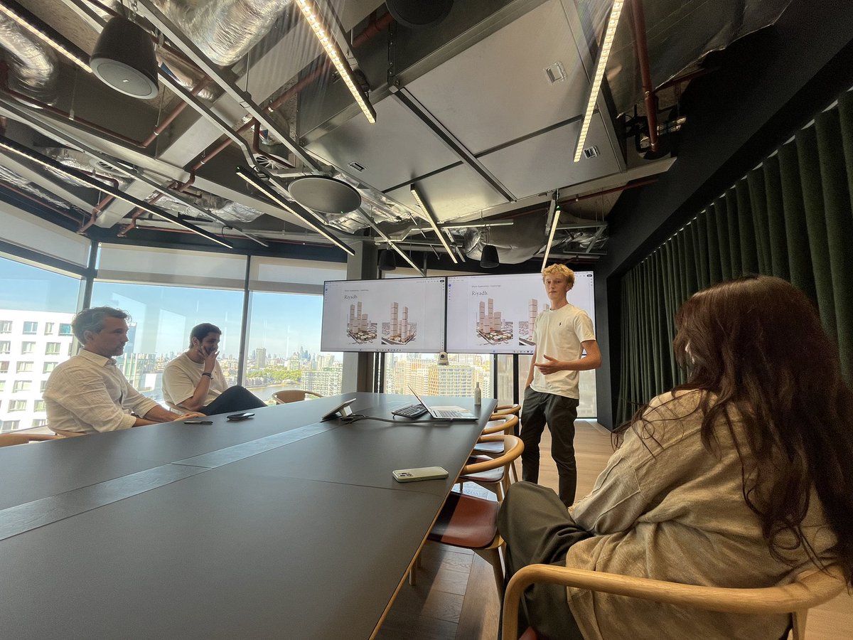 aaldakheelalla's tweet photo. بنهاية هذا الأسبوع نختتم برنامج تجربة العمل Work experience، حيث رافقني خلاله الشاب الإسباني Luca، احد طلاب الثانوية حالياً. 

وعلى مدار الأسبوع، شارك Luca في متابعة سير العمل في مكتب Foster + Partners بلندن، والتعرف عن قرب على طبيعة الممارسة المعمارية وكيفية تطور المشاريع في الواقع، إلى جانب مشاركته في عدد من المهام والنقاشات اليومية.

أكثر ما لفت انتباهي كان سرعة تعلّمه وفضوله المستمر. كان حريصًا على طرح الكثير من الأسئلة، وبعضها تجاوز مجرد الرغبة في الفهم إلى تحدّي بعض المفاهيم والمسلمات التي نميل، بحكم الممارسة والخبرة، إلى اعتبارها ثابتة. وهذا بحد ذاته كان تذكيرًا جميلًا بقيمة النظر إلى ما نفعله كل يوم بعيون جديدة.

وفي نهاية الأسبوع، أعدّ Luca عرضًا مختصرًا استعرض فيه الأعمال والمهام التي شارك فيها، وما تعلّمه خلال التجربة، وأبرز الملاحظات والأفكار التي خرج بها.

ثم قدّم عرضه أمام عدد من الـ Partners والـ Seniors، الذين ناقشوه في تجربته وقدموا له ملاحظاتهم. لم يكن الهدف تقييم ما أنجزه فقط، بل منحه فرصة مبكرة للتدرّب على مهارة أساسية في العمل المعماري: كيف ينظّم أفكاره، ويبني سردًا واضحًا لها، ويعرضها بثقة أمام الآخرين — كمعماري صغير في بداية الطريق.

أعتقد أن قيمة مثل هذه التجارب لا تقتصر على تعريف الشباب بمهنة العمارة، بل تمنحهم مساحة حقيقية للتجربة، والسؤال، والعرض، وتلقي الملاحظات، وتساعدهم على اكتشاف ما إذا كان هذا المجال يتوافق مع اهتماماتهم وطموحاتهم المستقبلية.

وبالنسبة لي، كانت تجربة مثرية أيضًا؛ لأن فضول الجيل الجديد وأسئلته يذكّراننا أحيانًا بأن بعض الأشياء التي نعتبرها بديهية تستحق أن نعيد النظر فيها من جديد.