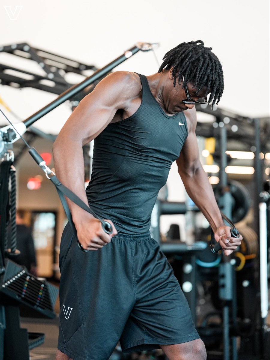 VandyMBB's tweet photo. Summer gains 💪 https://t.co/tRiAPeSfHu
