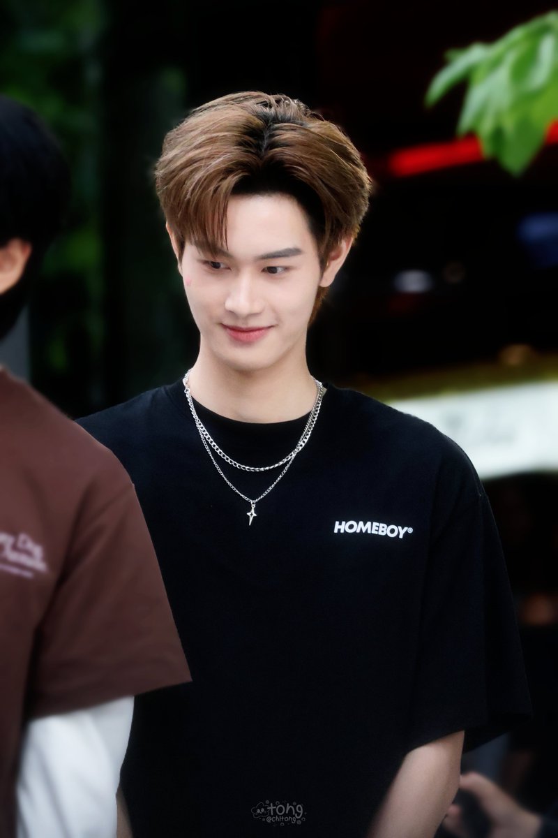 ChltongTong's tweet photo. บ้าจริงนี่เราหุบยิ้มไม่ได้ 𓂃
ʕͮ☻ʔྀི͙
#AlphaNewClan2ndHappening
#KaveeratKR ; @KaveeratKR —👾 https://t.co/tPEihoBG7R