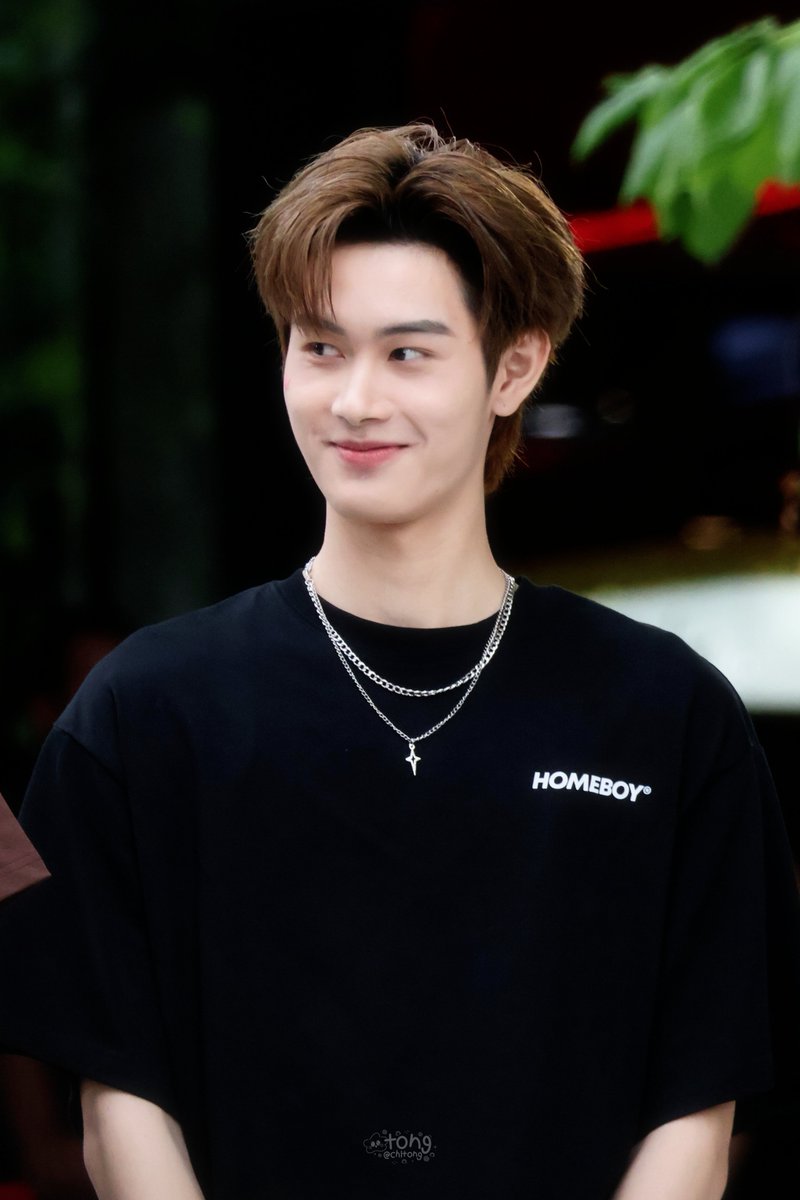 ChltongTong's tweet photo. บ้าจริงนี่เราหุบยิ้มไม่ได้ 𓂃
ʕͮ☻ʔྀི͙
#AlphaNewClan2ndHappening
#KaveeratKR ; @KaveeratKR —👾 https://t.co/tPEihoBG7R
