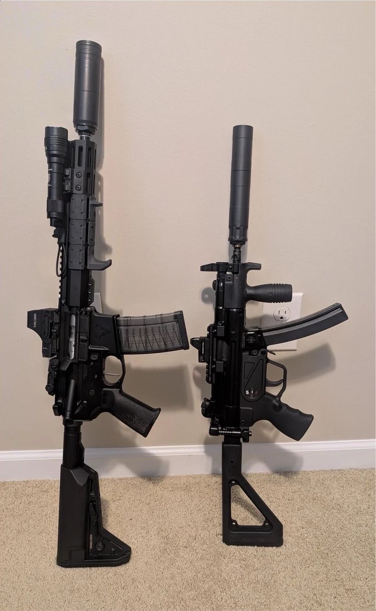 MrBallistic01's tweet photo. FINALLY got my form 1 approved on the AR after 3 months, so thought I'd join in on 2 stamp Tuesday. Specs in the comments. #glock #G19 #Gen6 #9mm #pistol #newarrivals https://t.co/Hu8VazVf6u