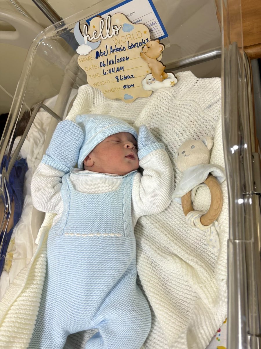 FAREWELL55's tweet photo. Para regocijo y felicidad de toda la familia, ha nacido en plena salud ABEL ANTONIO, hijo de Pamela Paloma y Abel González; segundo nieto del que suscribe. Bienvenido a la vida, ABEL III!!! https://t.co/pwvnwjYT7h