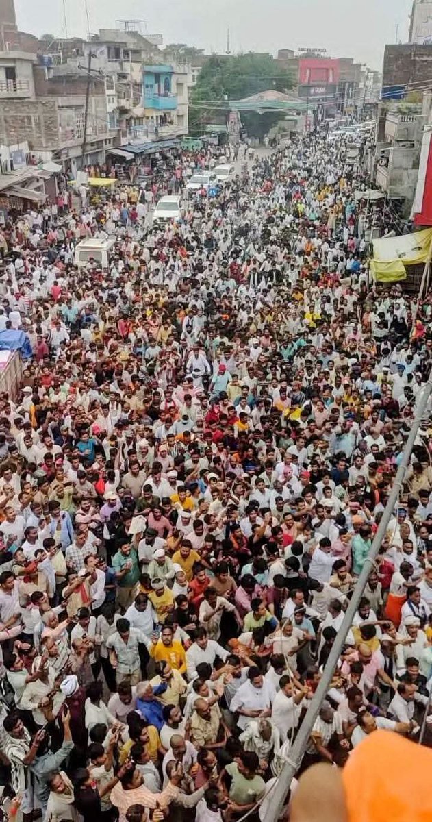 ParmodKumargau7's tweet photo. #UmaShankarSingh #MLAUmaShankarSingh #Rasra #Ballia #UttarPradesh #Bahujan #JaiBhim
Sat sat naman 💐💐😭 https://t.co/ShNNyDf7uo