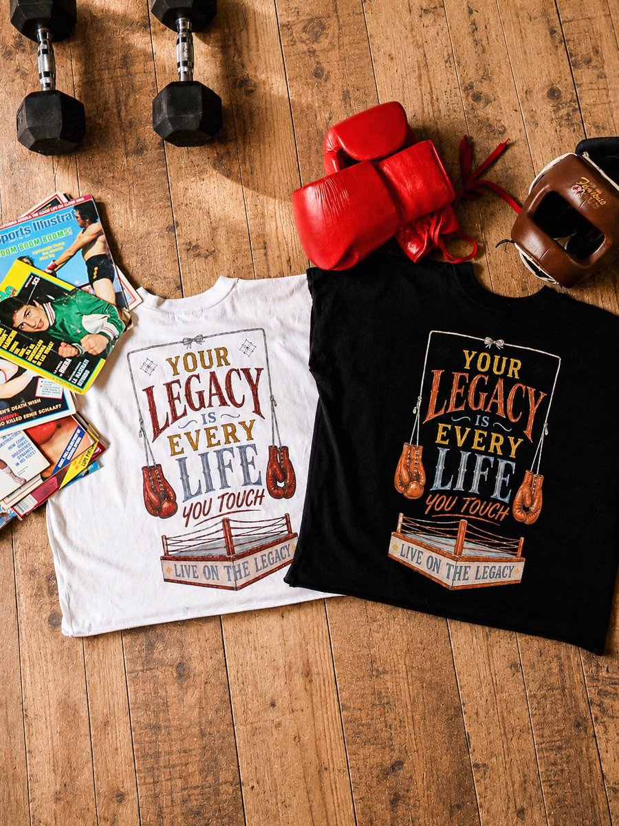 RAYRAYisRAW's tweet photo. Your legacy is every life you touch 🥊 Preach what you teach

Raw Edge Boxy Tee coming soon 👊 #LiveOnTheLegacy https://t.co/zROG98245h