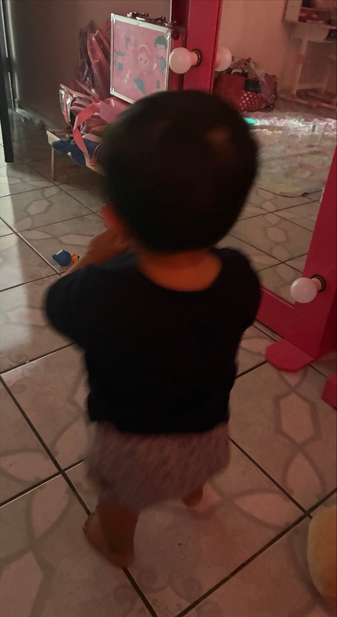 liansleep's tweet photo. Les conte que tengo dos hijos? https://t.co/lAKdNYy0PA