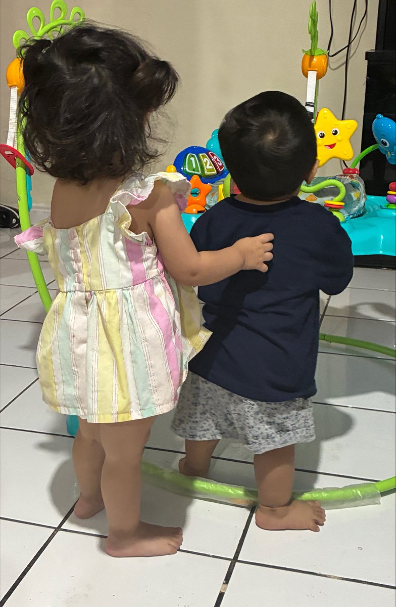 liansleep's tweet photo. Les conte que tengo dos hijos? https://t.co/lAKdNYy0PA