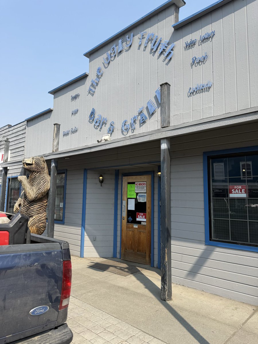 johnn_Shift4's tweet photo. The Ugly Truth Bar &amp; Grill in John Day, OR has upgraded to our #Shift4Dine from @Shift4 https://t.co/U4QUdT8J7U