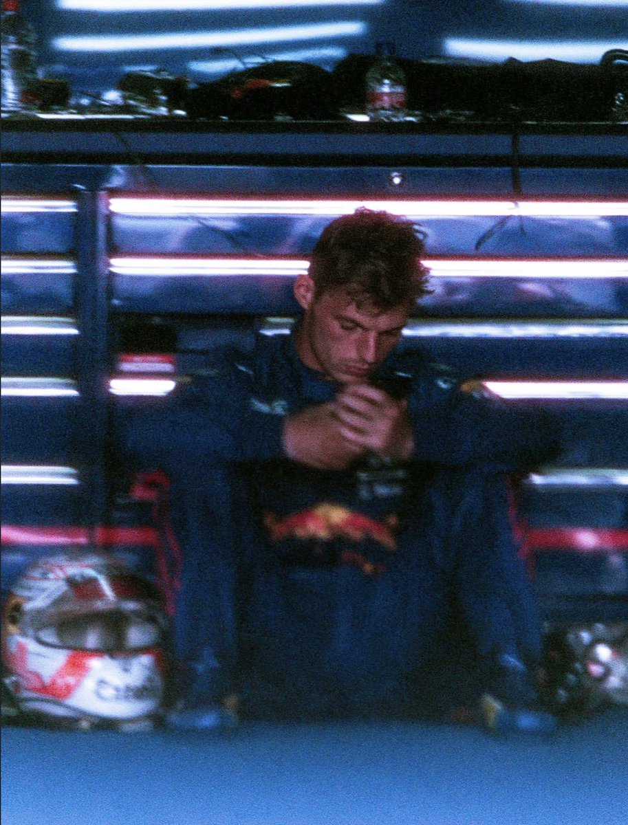 lestappia's tweet photo. these photos of max are so fucking cool

c: egeberkina on ig https://t.co/H6FqFe2hH2