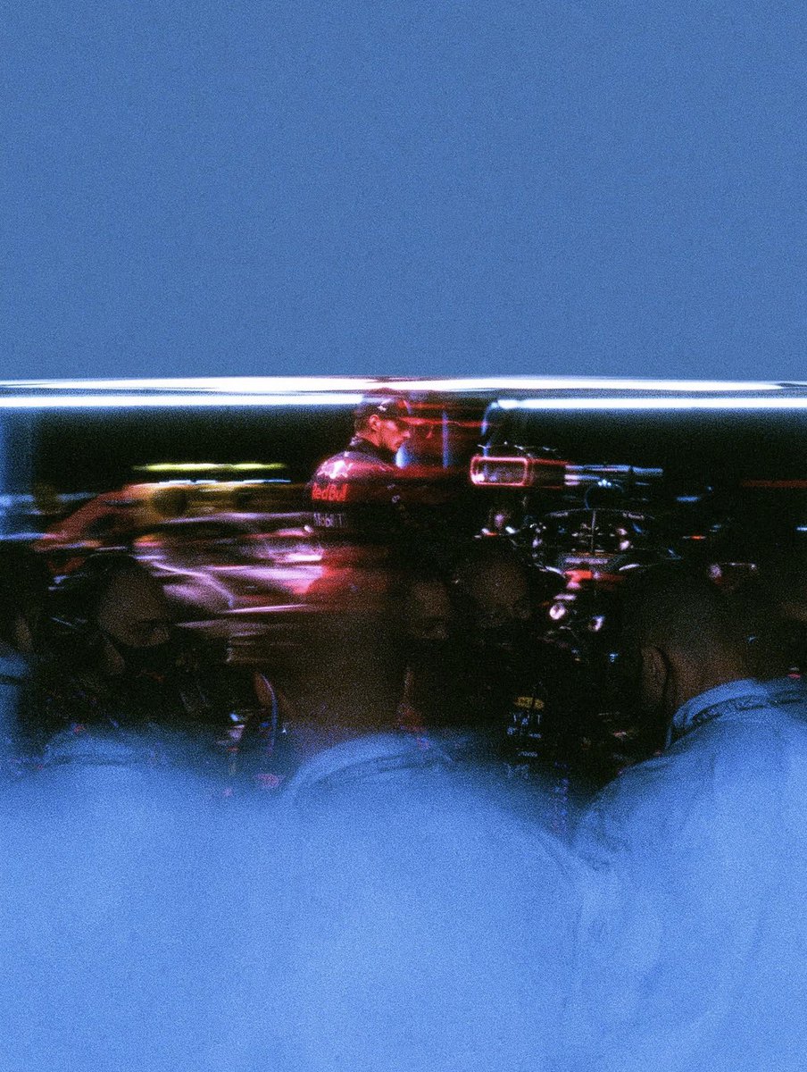 lestappia's tweet photo. these photos of max are so fucking cool

c: egeberkina on ig https://t.co/H6FqFe2hH2
