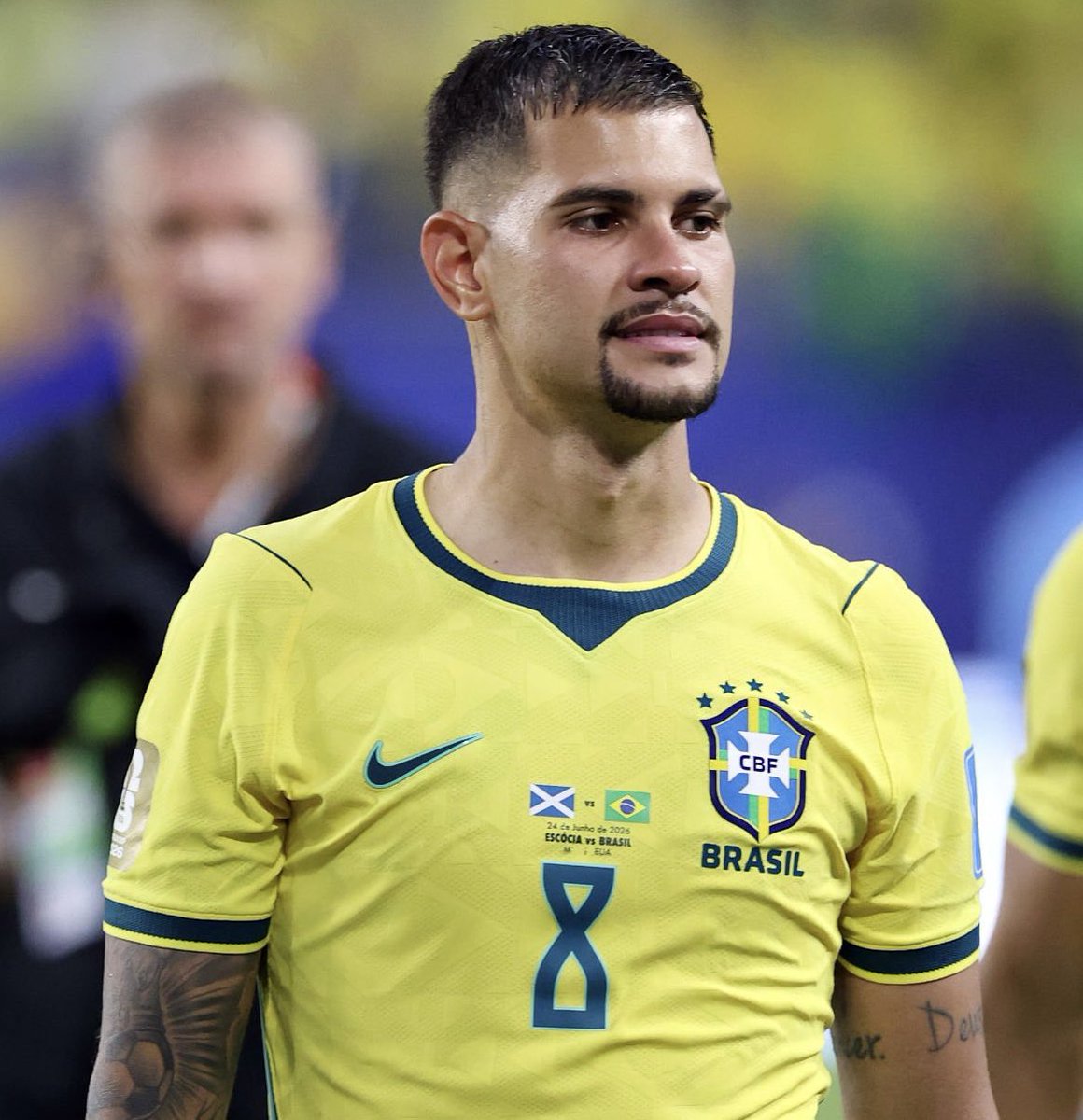 afcstuff's tweet photo. 🚨 Arsenal have delayed the announcement of Bruno Guimarães due to some administrative issues. The player was already in Arsenal training today. ⏳🇧🇷 [@edu17burgos] https://t.co/h4BY9sq8NI