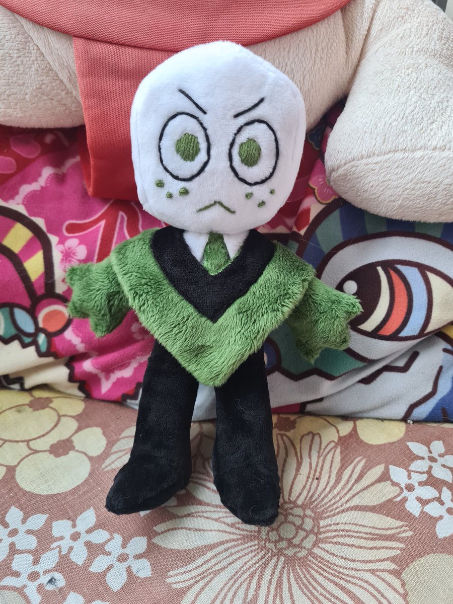 NE0M0RTEM's tweet photo. BATTAT PLUSH IS DONE!! #miketwt #deltarune https://t.co/VND2DhZxsy
