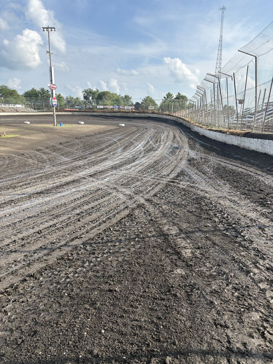 maconspeedway's tweet photo. Track is looking prime.

We go racing tomorrow night at Macon Speedway for the KerbyStrong featuring the MARS Super Late Models!

🕒 Pits Open: 3 PM
🎟️ Grandstands Open: 5 PM
🏁 Hot Laps: 6 PM

We’ll see you at the track! https://t.co/VrUPV8l3gq