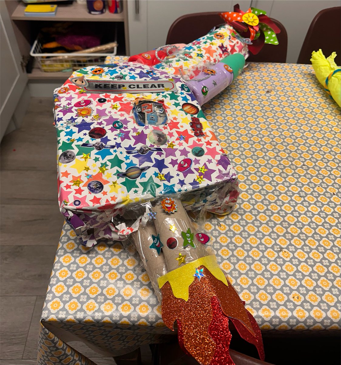 FlowersForLiv's tweet photo. @LiviesHQ @oliviarodrigo I volunteer with kids in my local community (obviously can’t show them) but this is some rocket ships they made! They are so creative!🥺🩷 #DaisychainReaction https://t.co/O77PwTKbhM