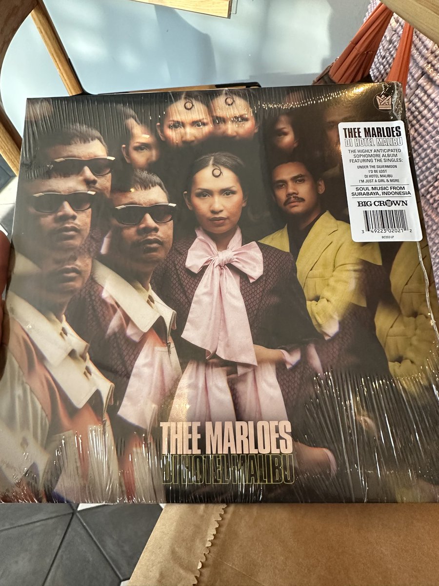 MUKtastic's tweet photo. now listening https://t.co/KHouW8ZdfA