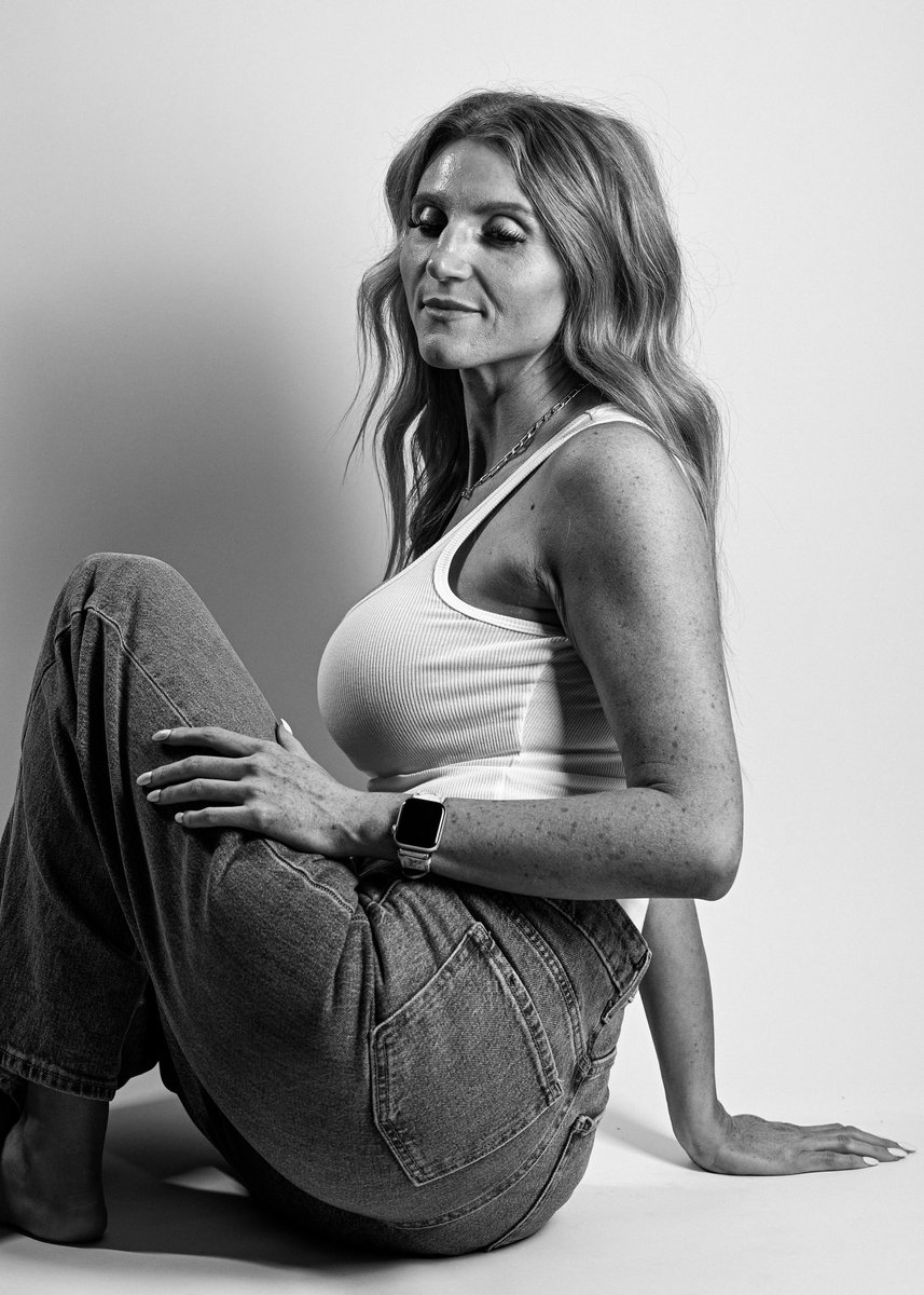 Positively_Step's tweet photo. Modeling. https://t.co/rONqob9bDN