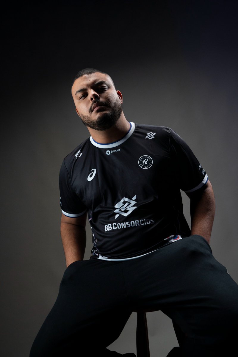 stkvlr's tweet photo. Agora sou @fluxogg !!
Depois de tantos anos vivendo o competitivo, estou ansioso para esse novo desafio

Hoje começa um novo capitulo da minha trajetoria. 

Muito trabalho pela frente. Espero conquistar grandes objetivos com essa camisa 

#segueofluxo https://t.co/yRMtLioBpg