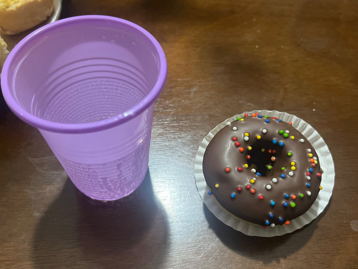 billiscurious_'s tweet photo. I feel disgusting honestly 
zero sprite and a little donut :-( https://t.co/M99QEnnaWw
