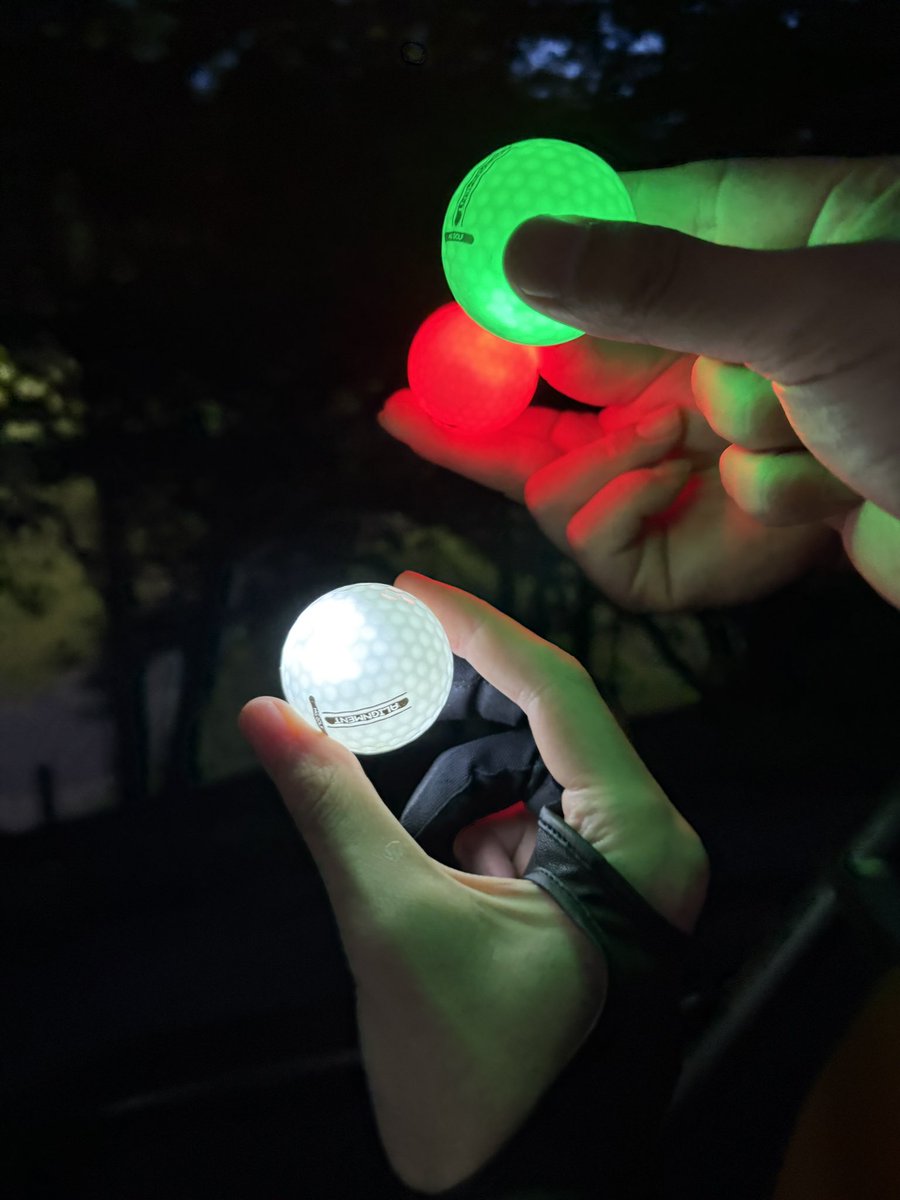 SKRP_PRKS's tweet photo. 昨日はナイターゴルフやってみました⛳️
光るボールで楽しめました💡 https://t.co/pWQlqCJTxE