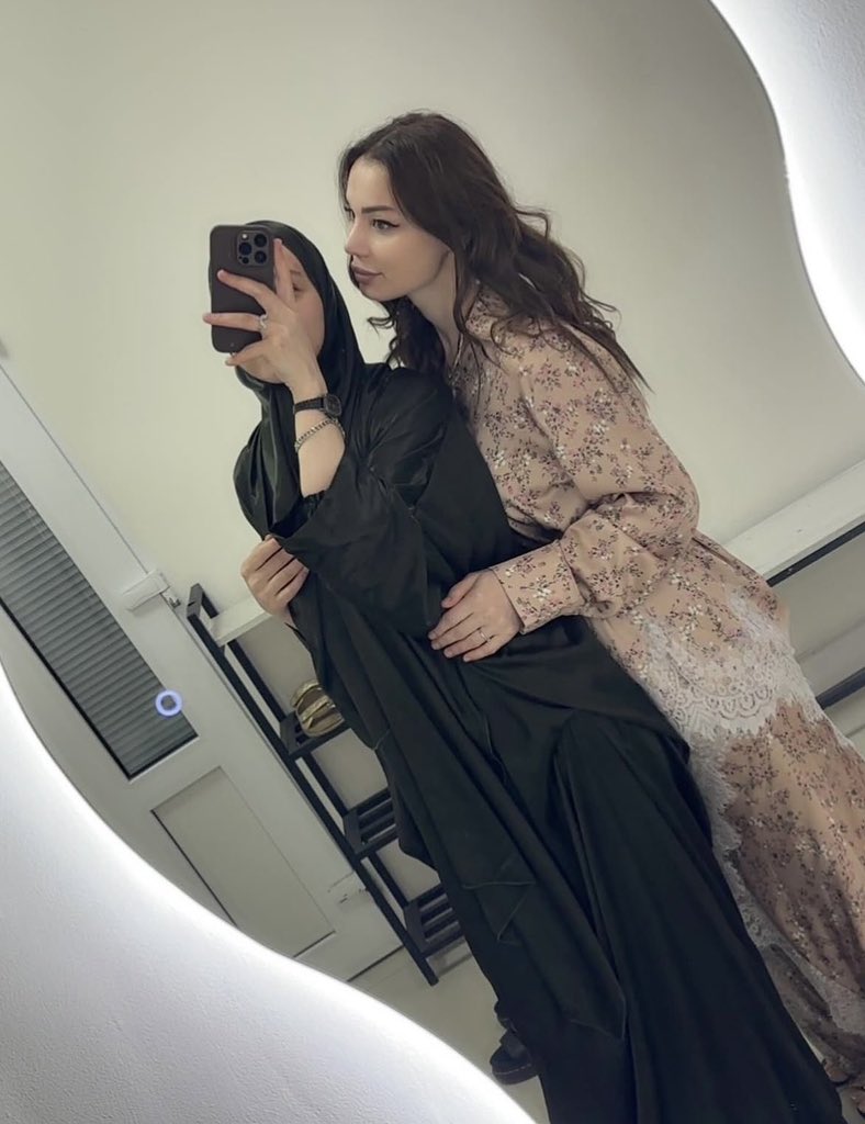 Hokotuyy's tweet photo. 😈 NEW IRL FEATURE 😈 

Another gorgeous IRL added to the collection. 🔥
More coming soon…

DMs are open if you want yours posted. https://t.co/yd808KDViD