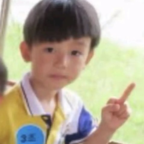 deomsean's tweet photo. hey no no adek 😭😭 https://t.co/BCPgnrxprW