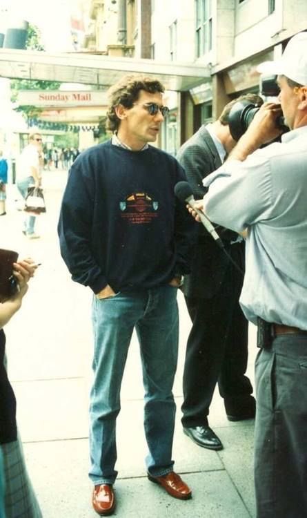rachcorrine's tweet photo. Ayrton Senna slays. A few good examples on how to do a casual look with loafers. Very hot very cool. https://t.co/UOq6KPPzTr