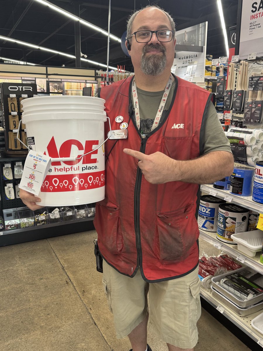 AceofShinnston's tweet photo. From now, Friday August 7th until Sunday August 9th at Ace Hardware of Shinnston you can Buy a Five Gallon Bucket for $5 and fill it! You get 20% off the purchase of the items you can fit in your bucket!!!

Great Limited Time Offer!! https://t.co/HURPVUkniu