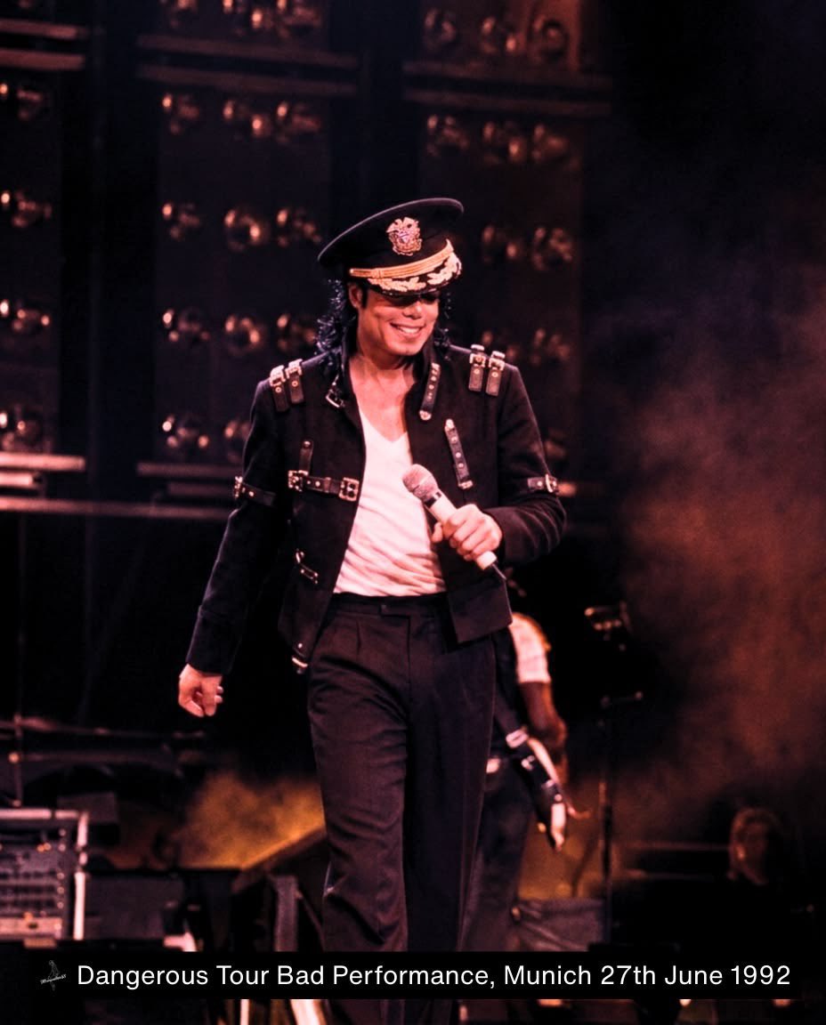 1984grmmys's tweet photo. please arrest me officer jackson https://t.co/Ek9yNuUMYt
