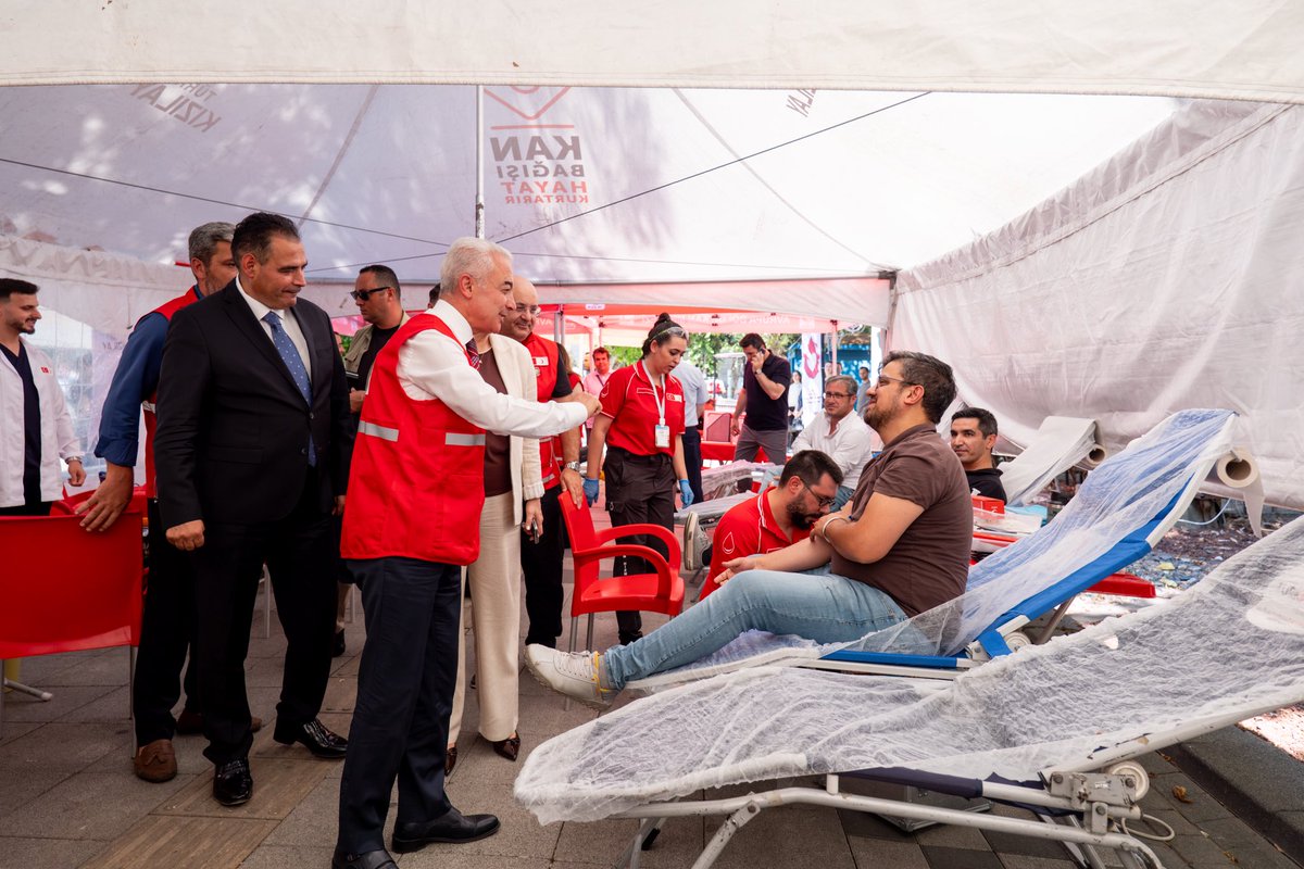volkangoc's tweet photo. 🩸 Mahallenin Gücü Kan Bağışıyla Büyür!

Kırklareli Valiliğimiz iş birliğinde İstasyon Caddesi’nde düzenlediğimiz kan bağışı kampanyamızın açılışı, Valimiz Sayın Uğur Turan’ın katılımıyla gerçekleştirildi.

Tüm gönüllü bağışçılarımızı hayatlara umut olmaya davet ediyoruz. https://t.co/hl6S8Z1MMZ