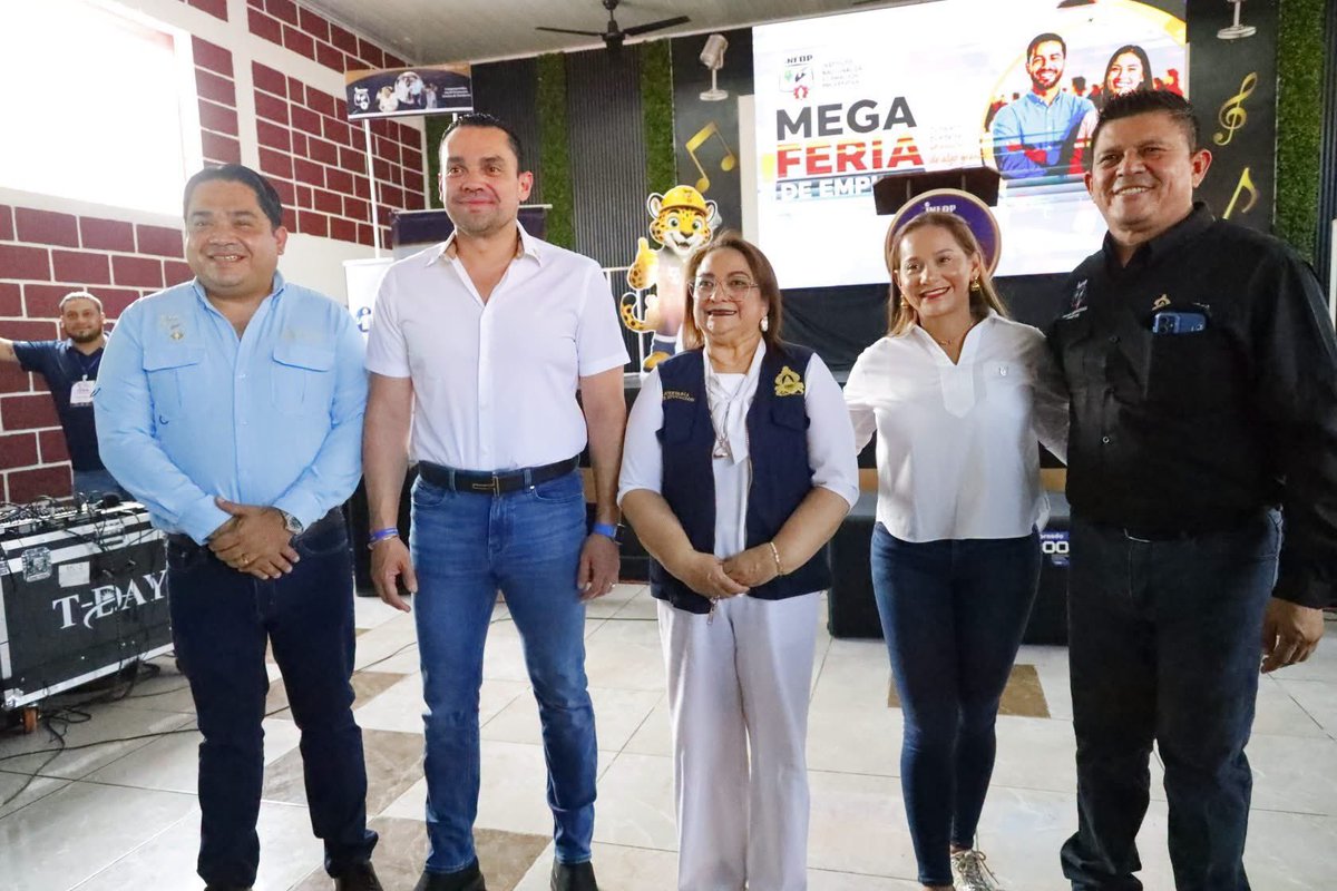 TommyZambranoM's tweet photo. ¡Más empleo y más oportunidades para Valle! 💼🇭🇳

Desde San Lorenzo, acompañamos la Gran Feria de Empleo de INFOP, acercando oportunidades reales para nuestra gente.

Junto al Gobierno del presidente Nasry Asfura, “Papi a la Orden”, seguimos trabajando para generar empleo y mejores oportunidades para los hondureños.

🇭🇳 ¡Vamos a estar bien!