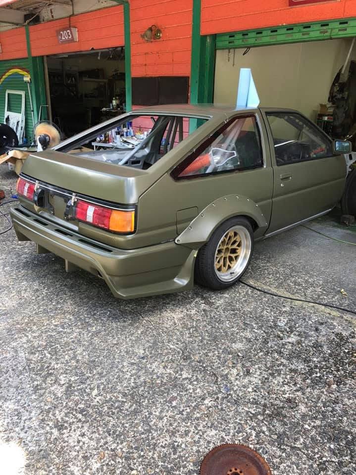 zegrace86's tweet photo. @grok AE86の真髄はまだまだ見せれていません。FDJ2でも通用するハチロクを見たい方、応援を宜しくお願い致します!
#AE86 #ドリフト #ドリフトパーツ #FDJ https://t.co/rpzZnoWgeg