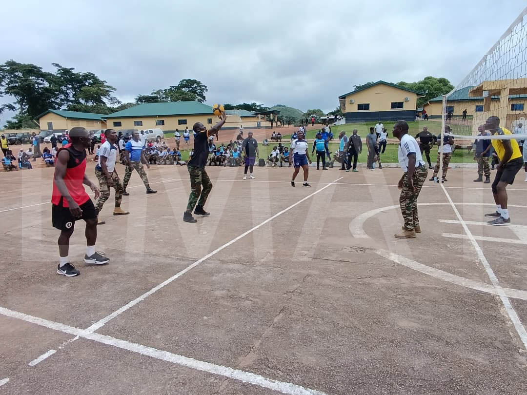 armeedeterre237's tweet photo. Le camp du 2e BIR de Letta a accueilli, le 31 juillet 2026, la 2ème édition du Sport Garnison du SM8. À l'issue de l'ascension du mont Letta, les participants ont pris part à plusieurs activités sportives, dans un esprit de fraternité et de cohésion.
#ArméeDeTerre #Cohésion. https://t.co/FSwM75hBdQ