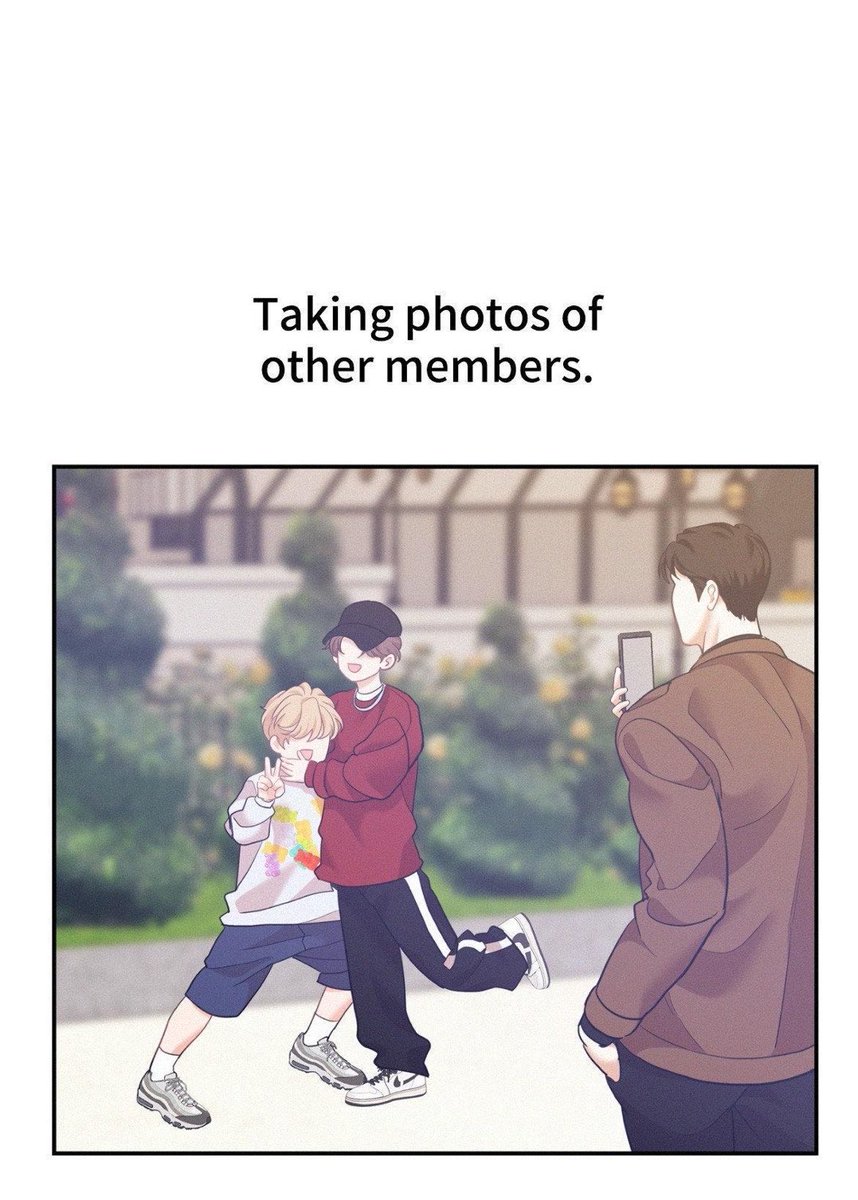 jazz_bunnies's tweet photo. Taking pics of other members vs your bias 😭😭 https://t.co/i1W8bC3JSb
