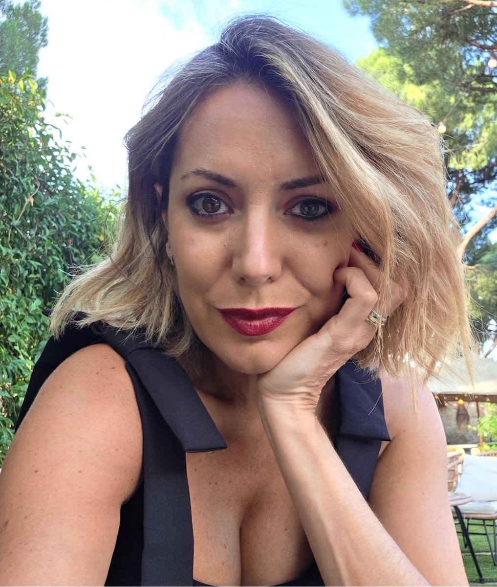 Meryemsultan0's tweet photo. Bir hoşgeldin yok mu 🙈 https://t.co/cWPNEzf0Yk