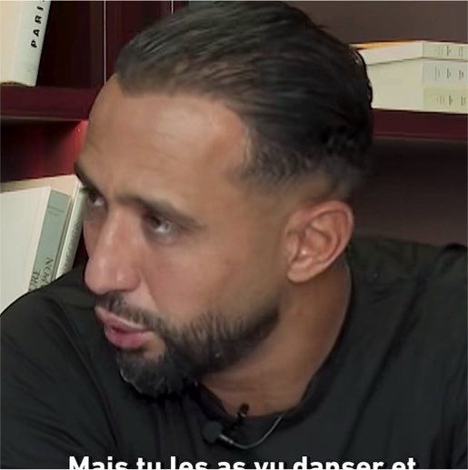 Aqabaeb's tweet photo. 🚨Medhi Benatia :

"Met toi à ma place.

T’as le mercato, les iraniens qui bloquent Ormuz…

Nwaneri qui sèche l’entraînement…

Greenwood qui peut fracasser sa femme à tout moment…

Semsar est déjà mariée…

Mais ca c’est de la geopolitique tu sais mieux que moi."

[@lequipe] https://t.co/b1caYg7E0o