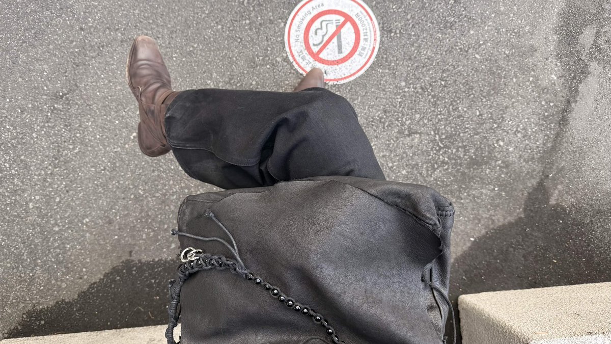 fugazimolp's tweet photo. dms so empty https://t.co/2xTDAsJzcT
