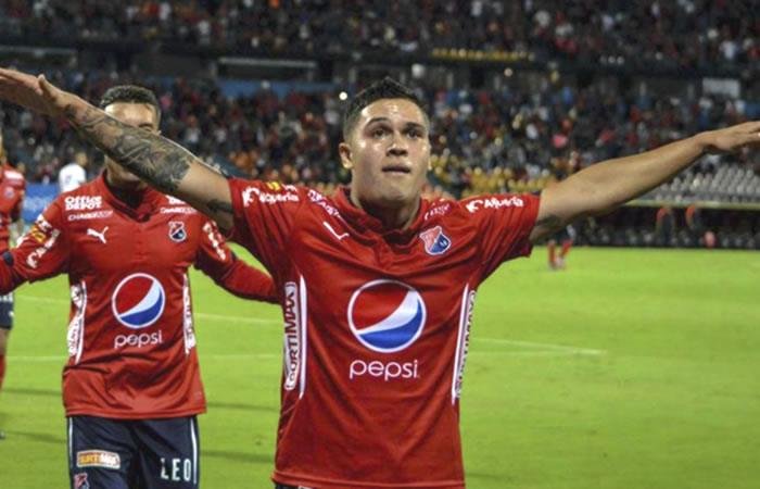 DIEG0189's tweet photo. Uno siempre vuelve donde fue feliz, o no @juanferquinte10? https://t.co/dxb6ifo45F