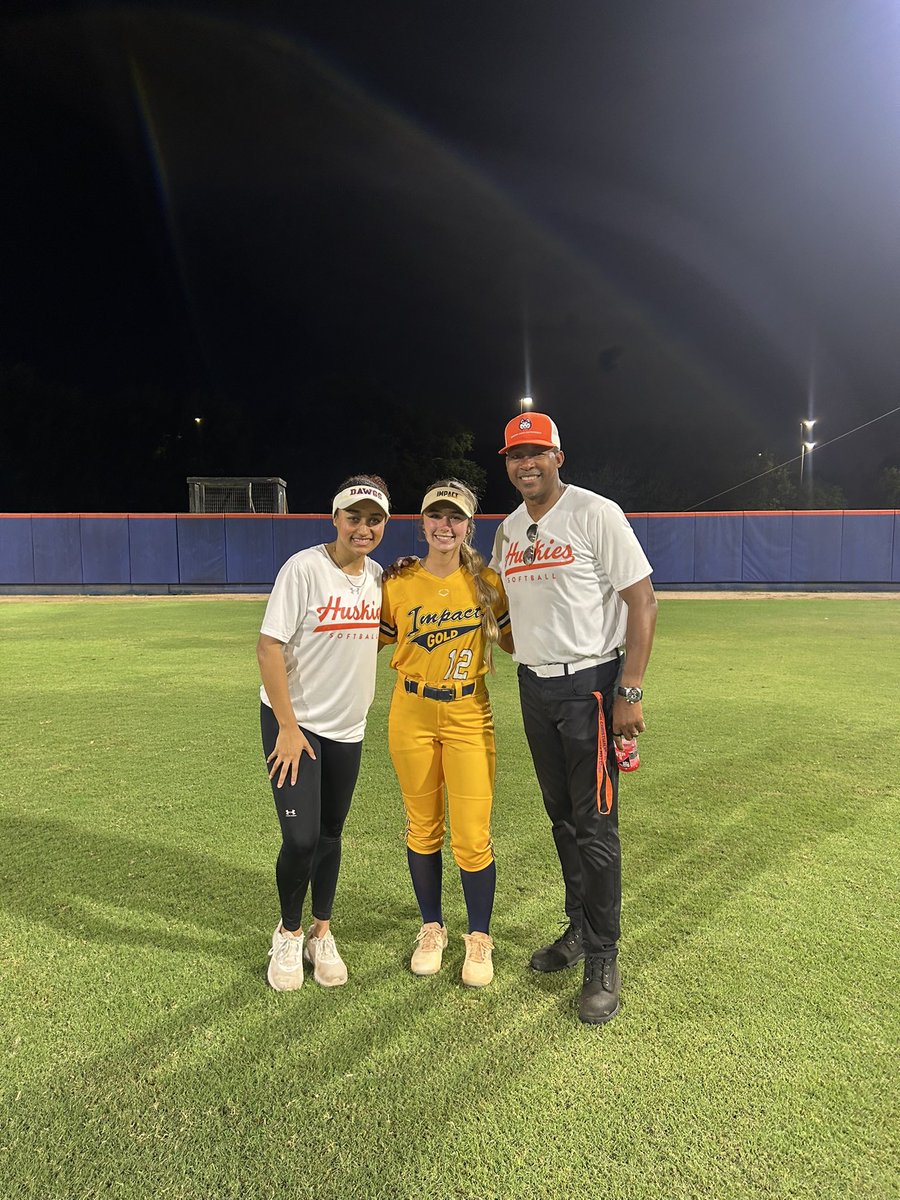 BrookeColianni's tweet photo. Thank you @HCUSoftball for putting on such a great camp! I learned so much from the players and amazing coaches @HCUCoachBert and @coachcortni1. I hope to be back out!💙@IGJackson16U @KcJackson00 @jazzvesely @_JJackson13 #uncommited2027 https://t.co/CmJ8lzDPLx