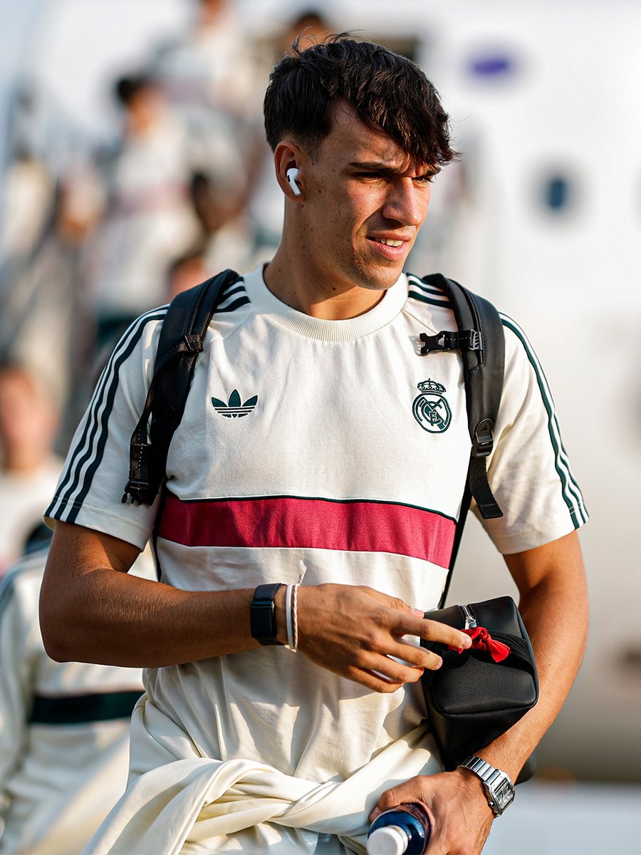 realmadrid's tweet photo. 👋 ¡Ya estamos en Budapest! https://t.co/RgUtHjPtc7