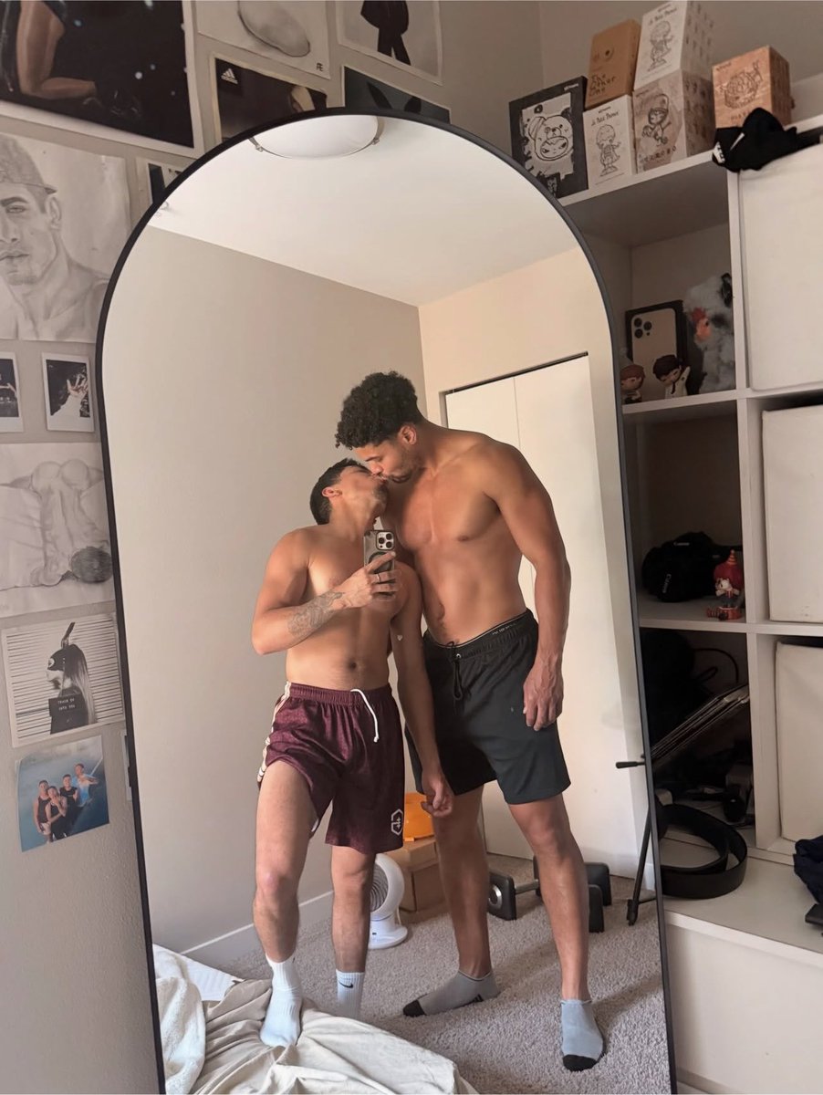 ItsReal_Ivy's tweet photo. We all need a big boy🥹
Loving the height difference. https://t.co/Yu9mLzhvPU