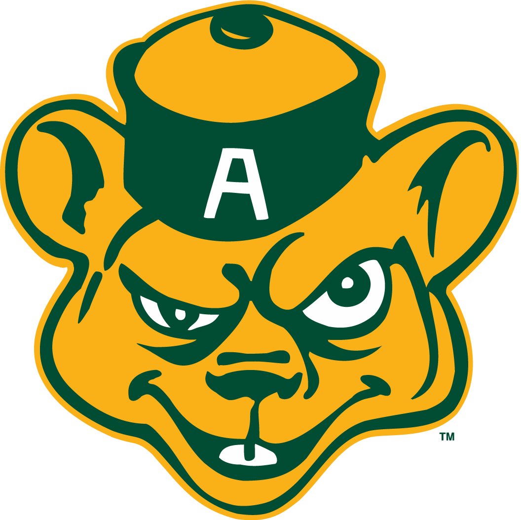 marcusadams_26's tweet photo. After a GREAT conversation with coach bone @CoachBone , I am blessed to receive an official U Sports offer from the University of Alberta! 
       
              The grind continues. 🦾
#GoldenBears #UofA #USportsFootball
@730scouting @USPORTS_FB @UABearsRecruit https://t.co/MhdlIYqIEn