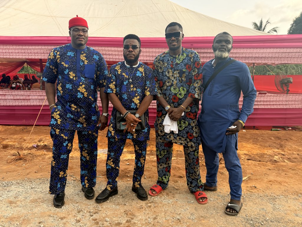Wizarab10's tweet photo. In Anambra for @Elkrosmediahub 

I had fun here. I’ll be back https://t.co/BmpOWLWQo1