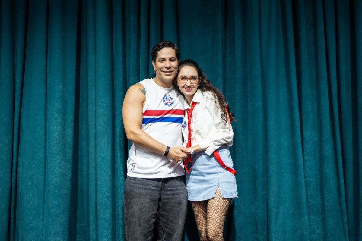 AllaboutRBD14's tweet photo. PARABÉNS, CHRIS🥳🥳🥳🥳
Muitas felicidades e que você realize todos os seus sonhos!! 🎊🎂
Finalmente, tenho uma foto NOSSA pra postar 😍😍
Para Siempre Tour- Salvador

@christiancha https://t.co/jUBksqC8bq