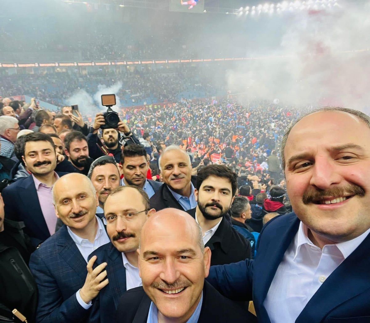 Armaicinkavga's tweet photo. Artık herkes neyin ne olduğunu biliyor.. https://t.co/TY3d1j2Fn9
