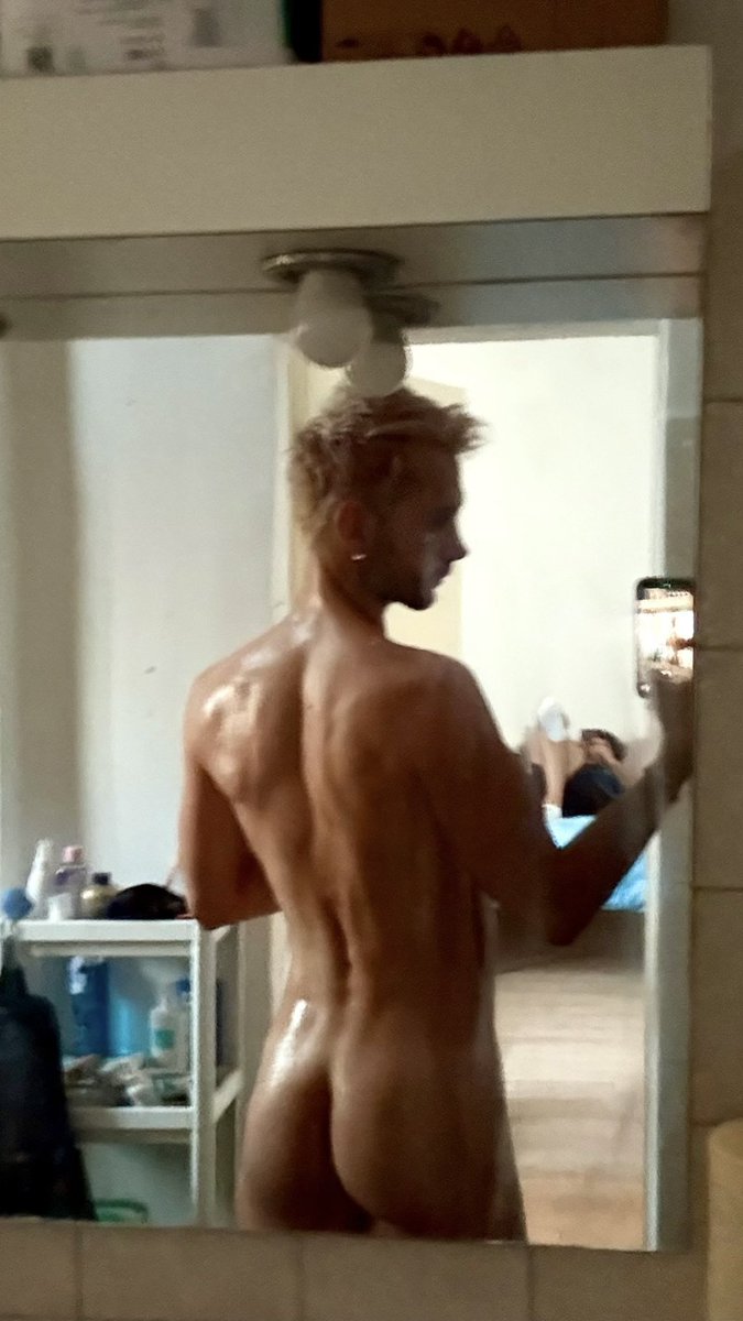 Anteroux's tweet photo. So hot today the weather 

#nudes #OnlyFans #gaynudes #porngay #nstw #gayporn #xxx #dm4nudes #twink #gay
#RT #Retweet
#feet #gayfeet #gaycock #gaydick #gaysex https://t.co/I3lybdKouo