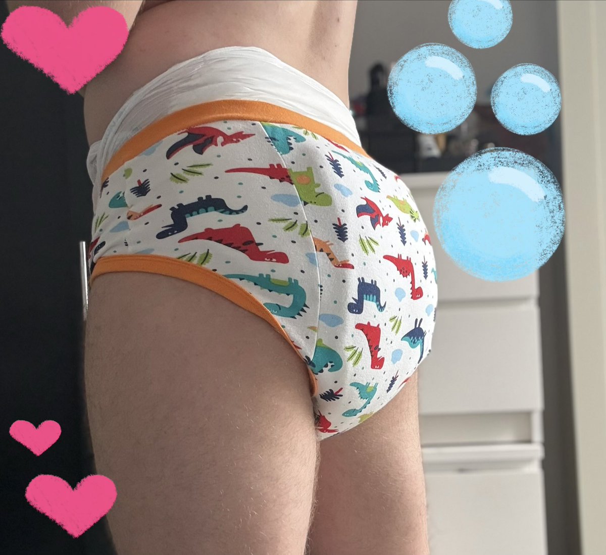 LittleStrange03's tweet photo. Putting a stuffer in my pamp just isn’t enough for #BDF these days… gotta wear my training pants over my thick diaper to get the biggest bum bum! 🥰😇🤭
Pants- @DiaperU_abdl
#Abdl #diaper #cgl #ddlb #mdlb #abdlbabyboy #little #littlespace
#abdldiaper #diaperbutt https://t.co/S05raNrFkg
